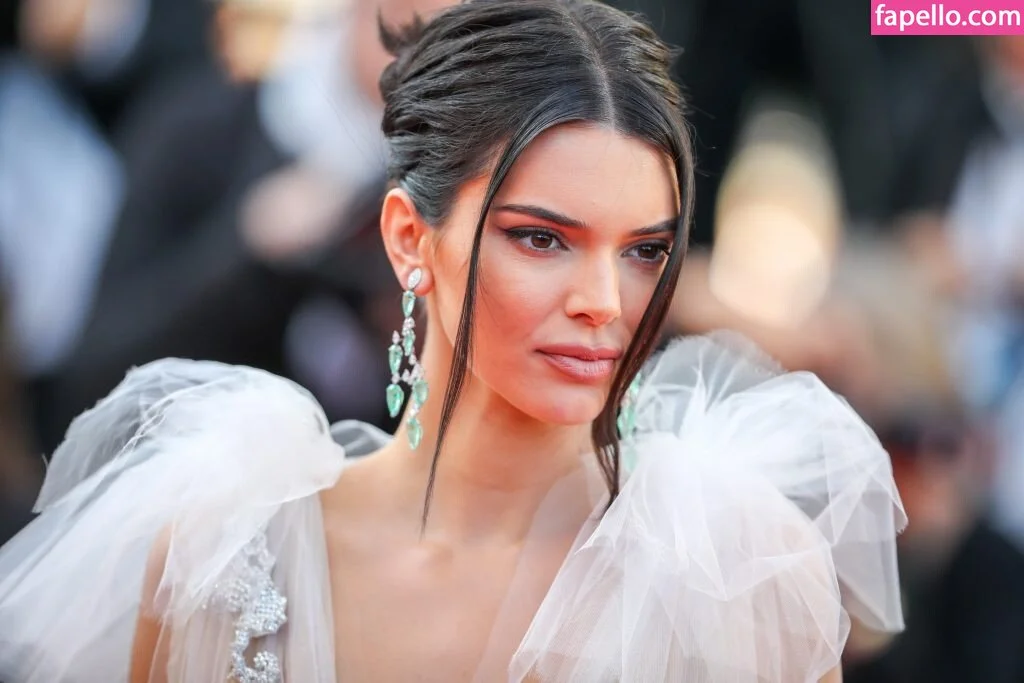 Kendall Jenner Onlyfans Photo Gallery 