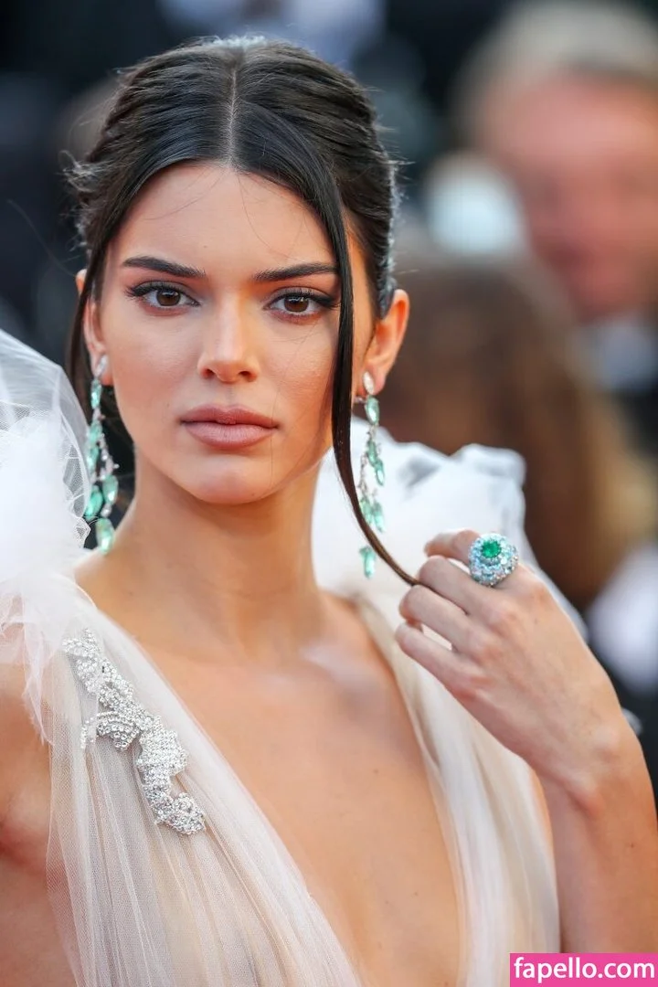 Kendall Jenner Onlyfans Photo Gallery 