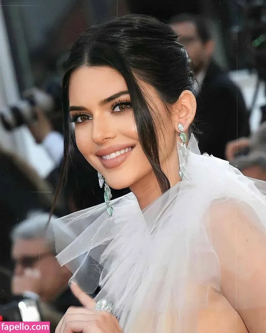 Kendall Jenner Onlyfans Photo Gallery 