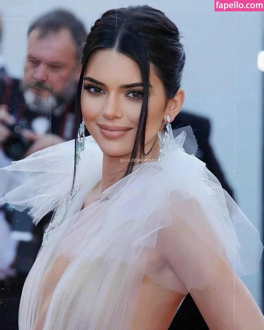 Kendall Jenner Onlyfans Photo Gallery 