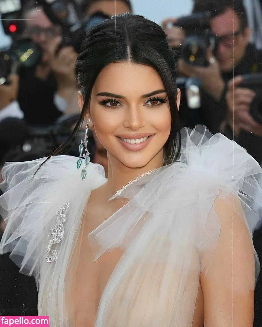 Kendall Jenner Onlyfans Photo Gallery 
