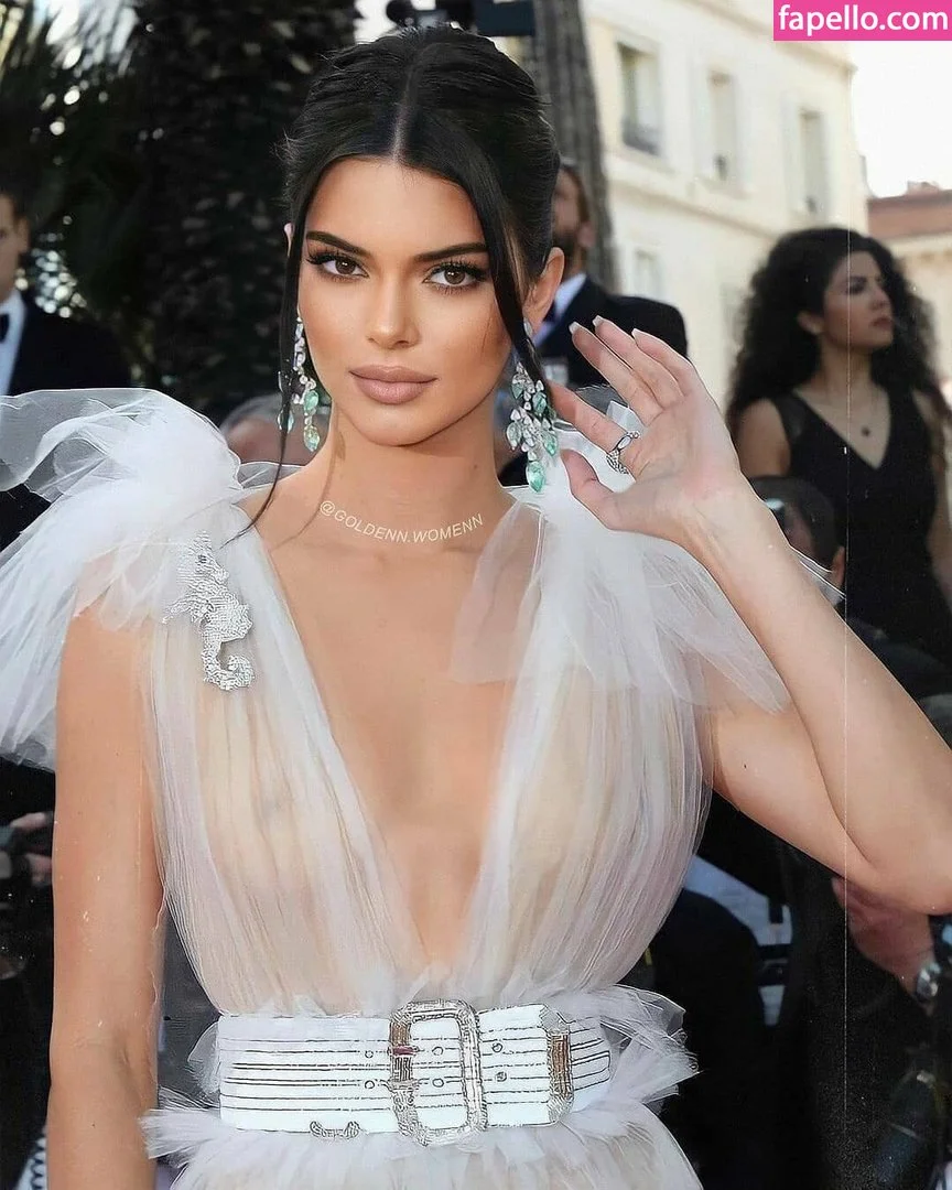 Kendall Jenner Onlyfans Photo Gallery 