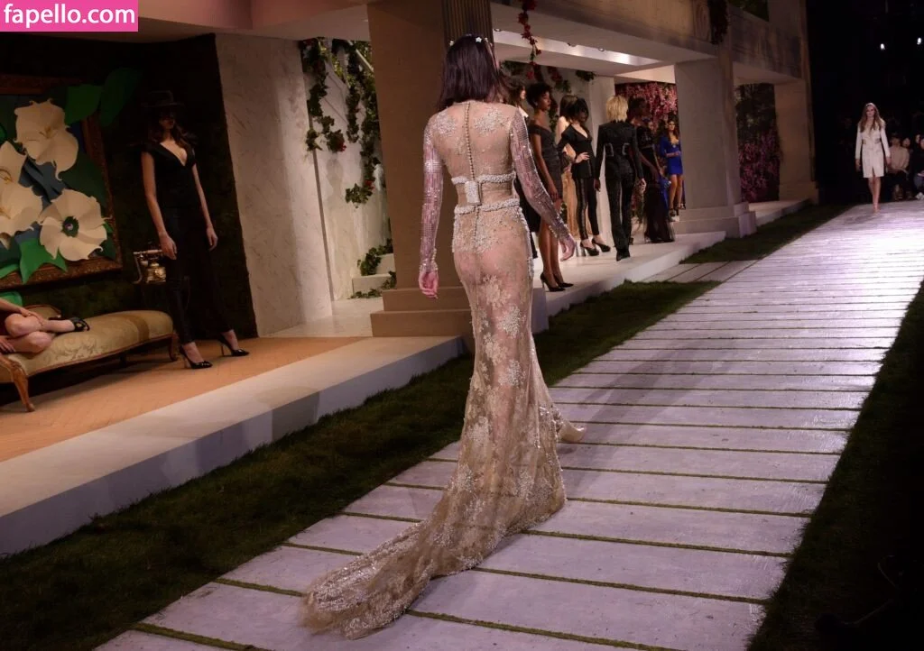 Kendall Jenner Onlyfans Photo Gallery 