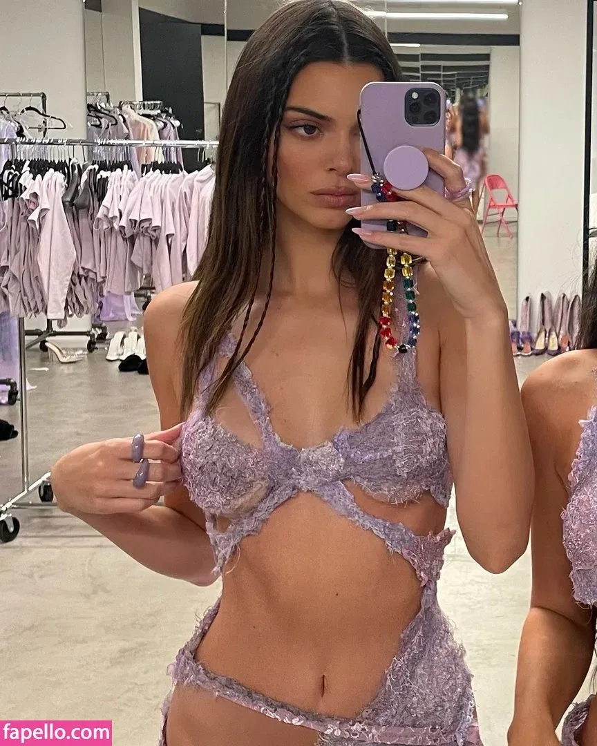 Kendall Jenner Onlyfans Photo Gallery 