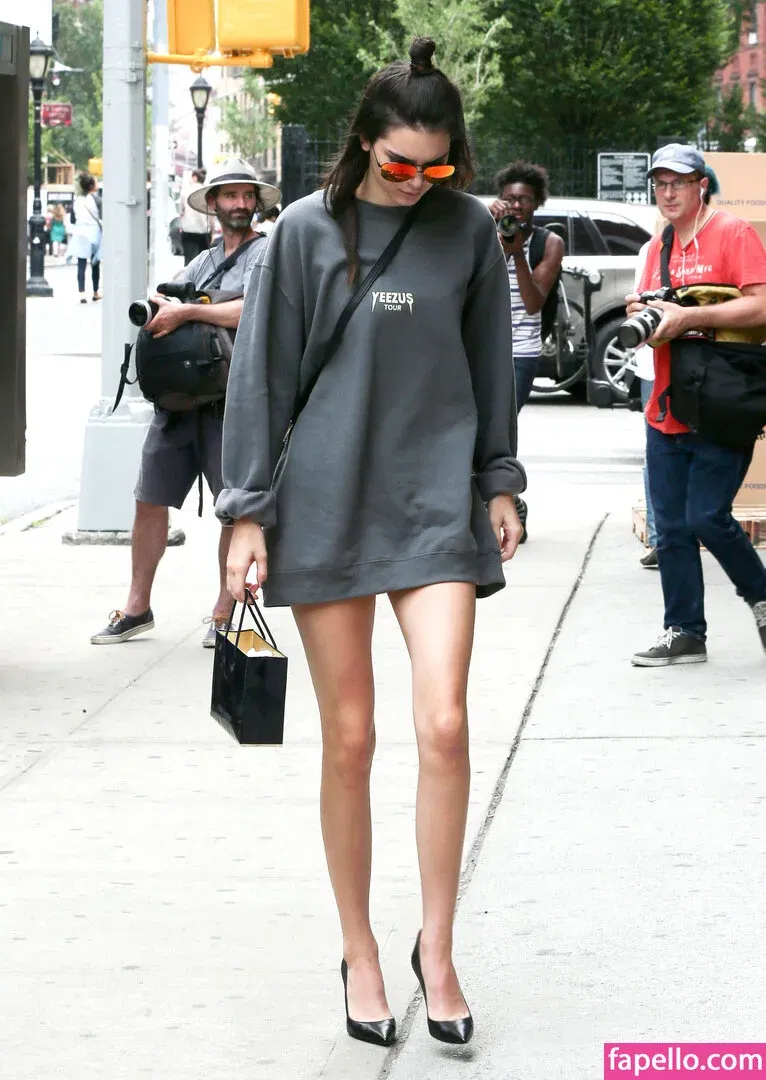 Kendall Jenner Onlyfans Photo Gallery 