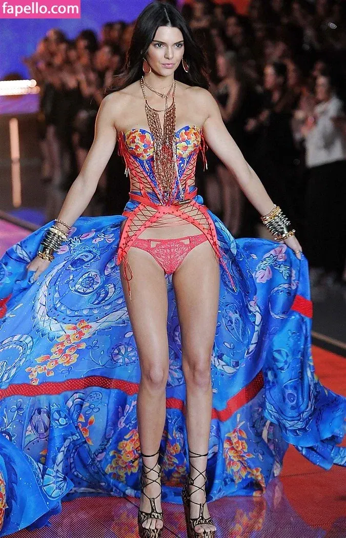 Kendall Jenner Onlyfans Photo Gallery 