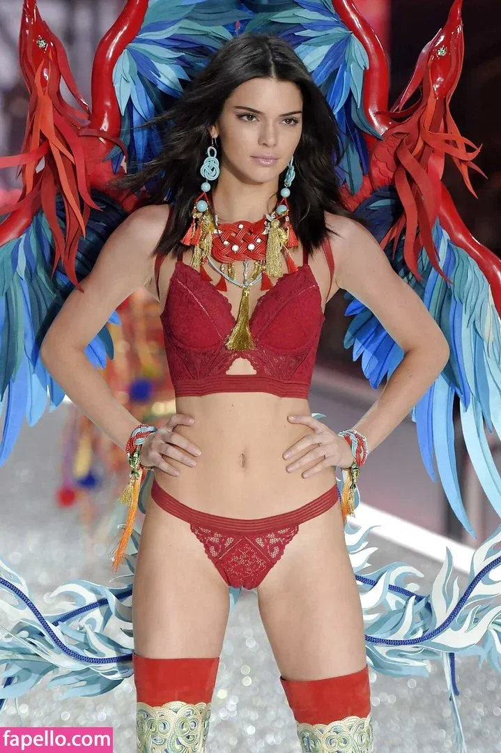 Kendall Jenner Onlyfans Photo Gallery 