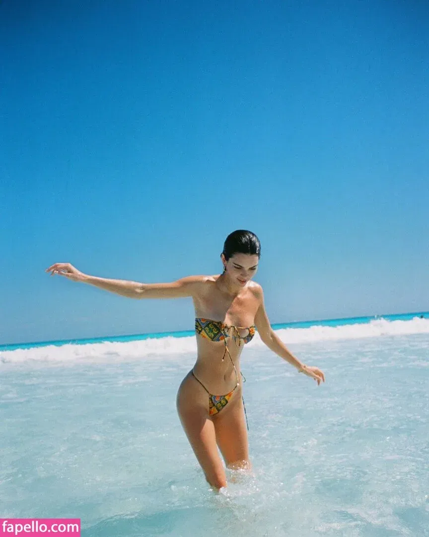 Kendall Jenner Onlyfans Photo Gallery 