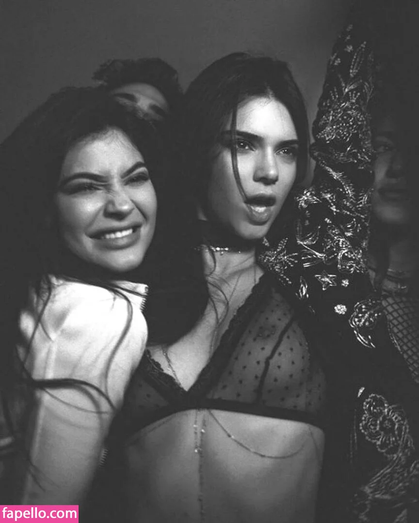 Kendall Jenner Onlyfans Photo Gallery 