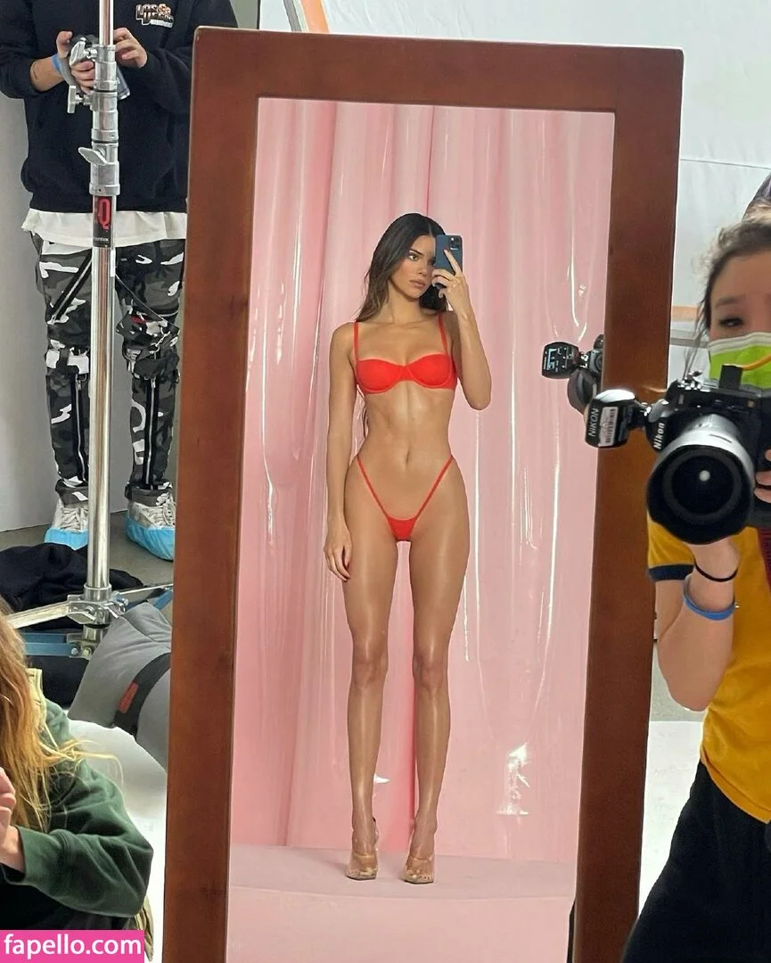 Kendall Jenner Onlyfans Photo Gallery 