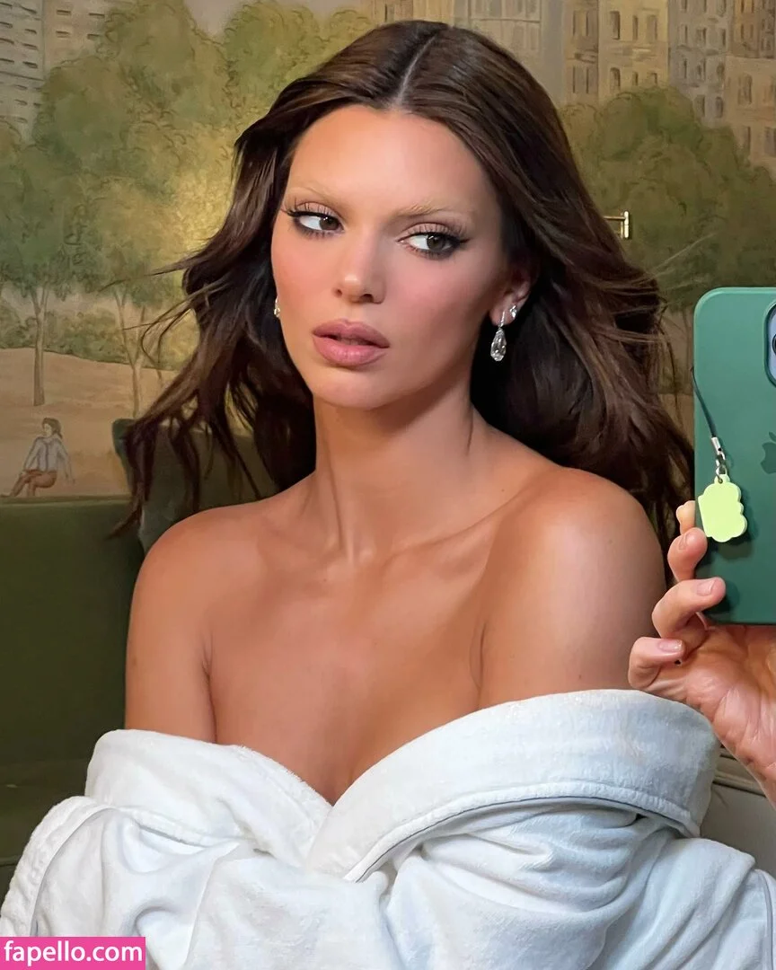 Kendall Jenner Onlyfans Photo Gallery 