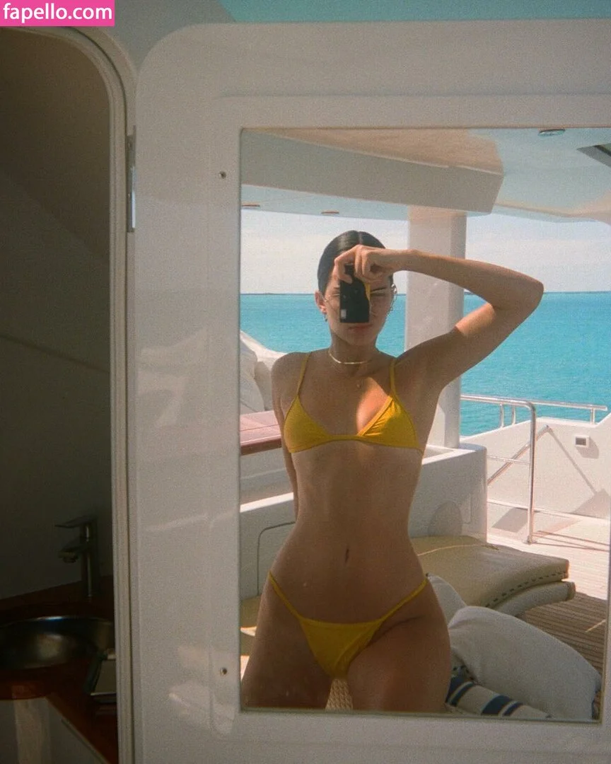 Kendall Jenner Onlyfans Photo Gallery 