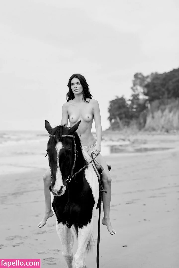 Kendall Jenner Onlyfans Photo Gallery 