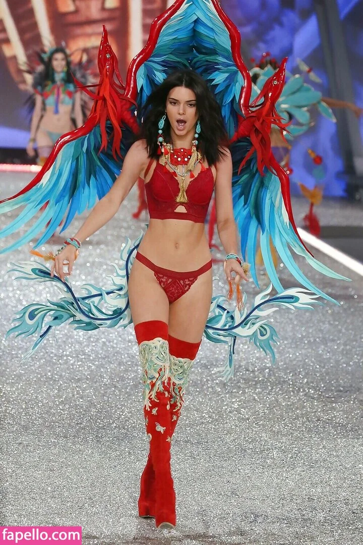 Kendall Jenner Onlyfans Photo Gallery 