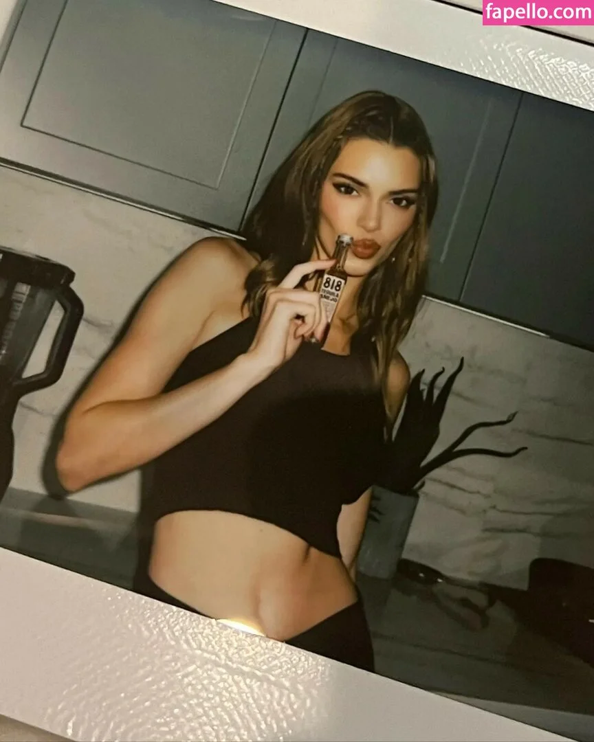 Kendall Jenner Onlyfans Photo Gallery 