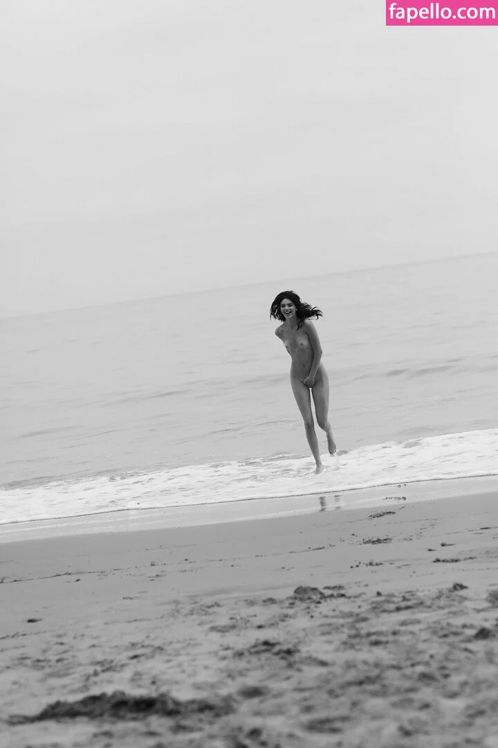 Kendall Jenner Onlyfans Photo Gallery 