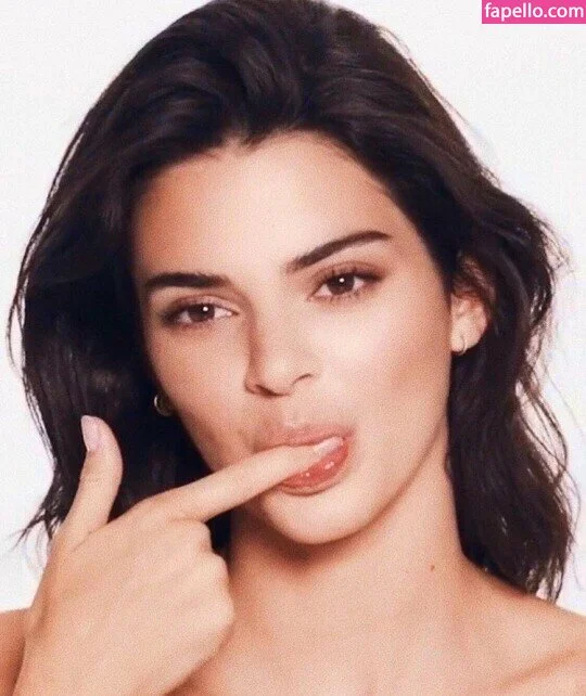 Kendall Jenner Onlyfans Photo Gallery 