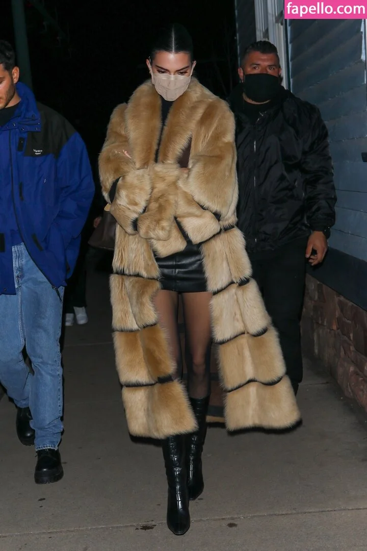 Kendall Jenner Onlyfans Photo Gallery 