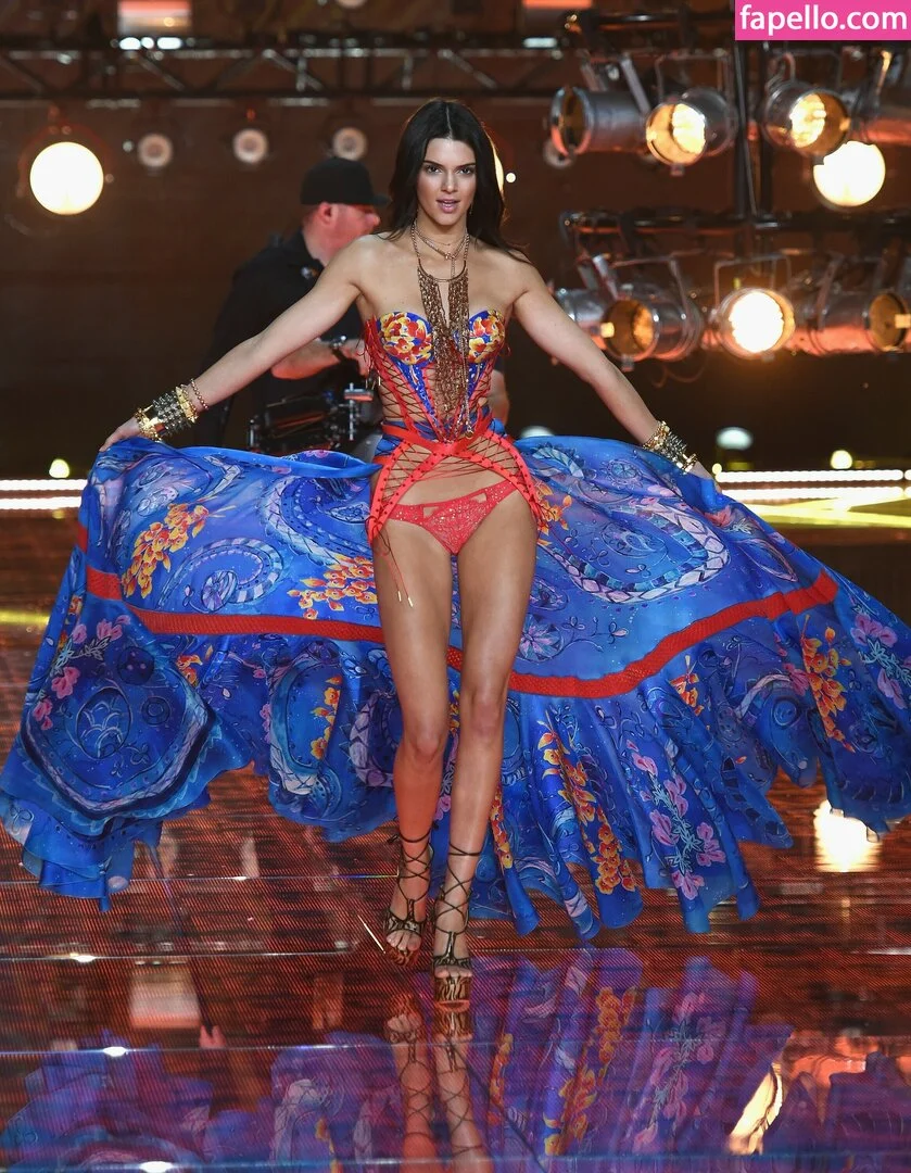 Kendall Jenner Onlyfans Photo Gallery 