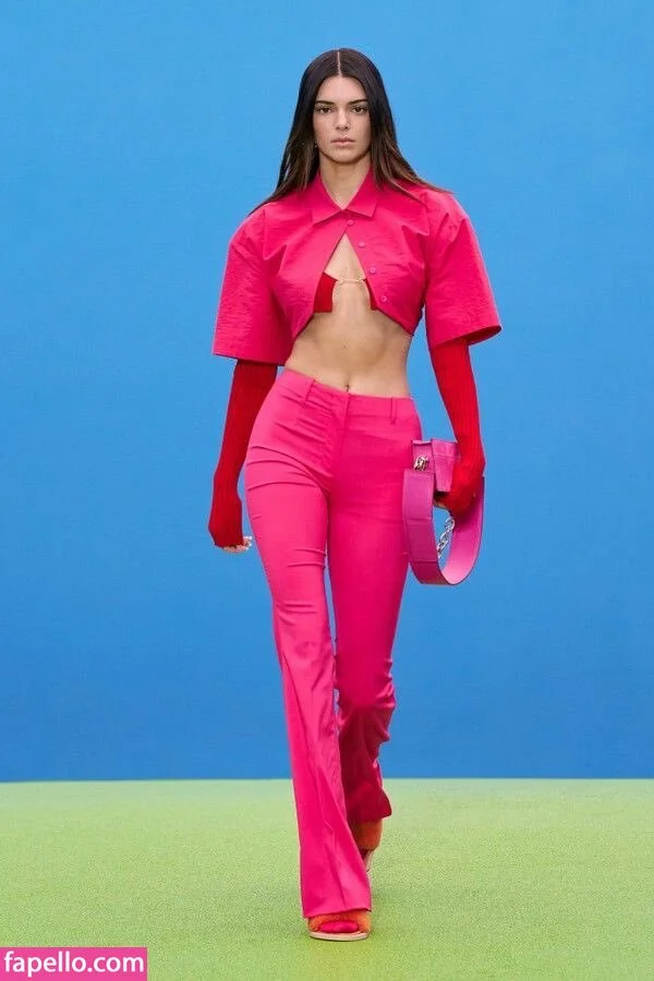 Kendall Jenner Onlyfans Photo Gallery 