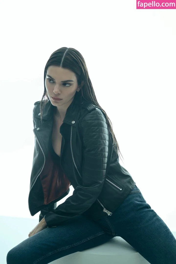 Kendall Jenner Onlyfans Photo Gallery 