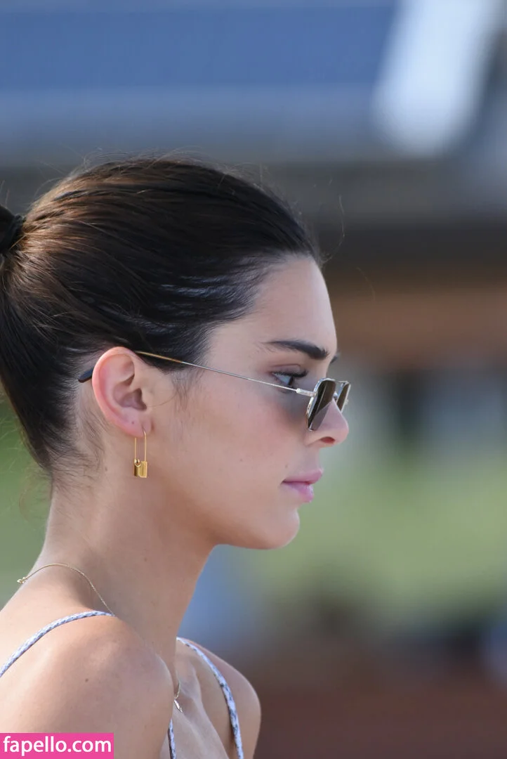 Kendall Jenner Onlyfans Photo Gallery 