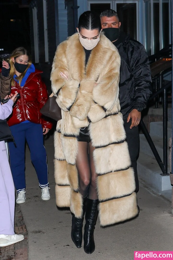 Kendall Jenner Onlyfans Photo Gallery 