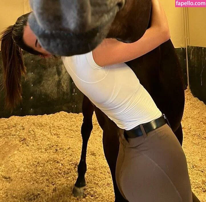 Kendall Jenner Onlyfans Photo Gallery 