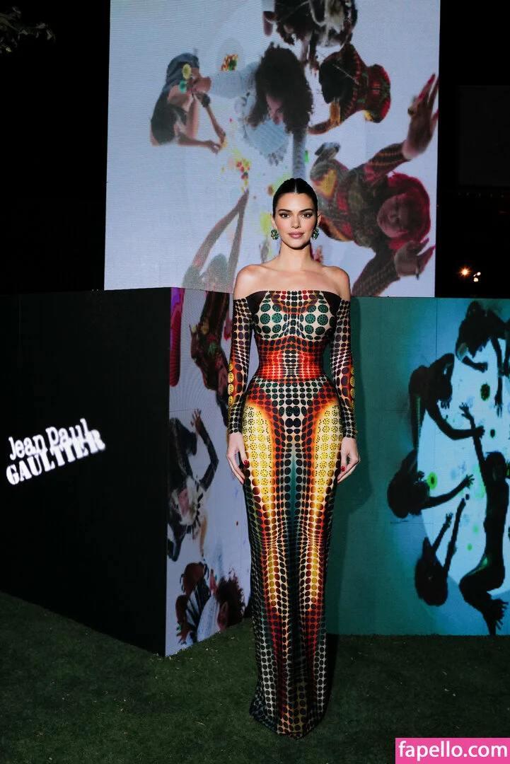 Kendall Jenner Onlyfans Photo Gallery 