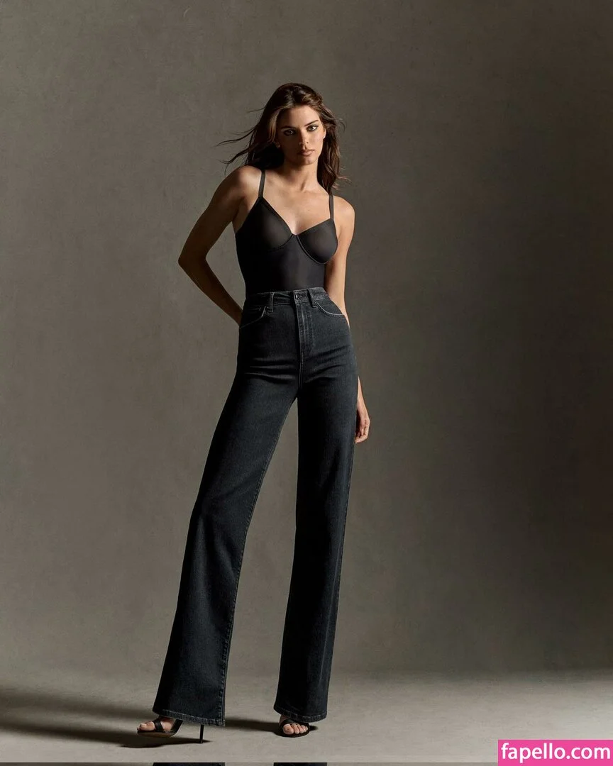 Kendall Jenner Onlyfans Photo Gallery 