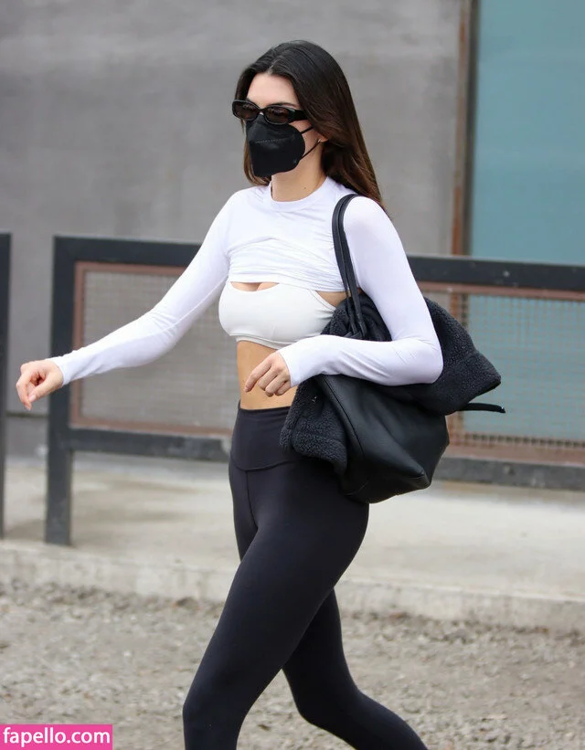 Kendall Jenner Onlyfans Photo Gallery 