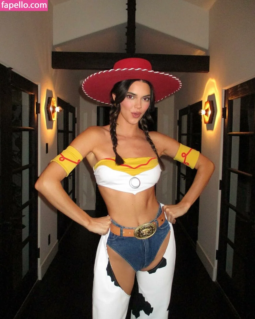 Kendall Jenner Onlyfans Photo Gallery 