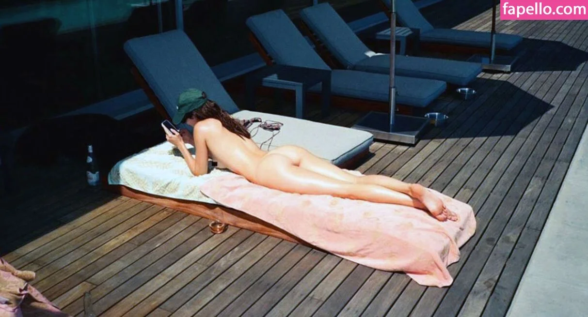 Kendall Jenner Onlyfans Photo Gallery 