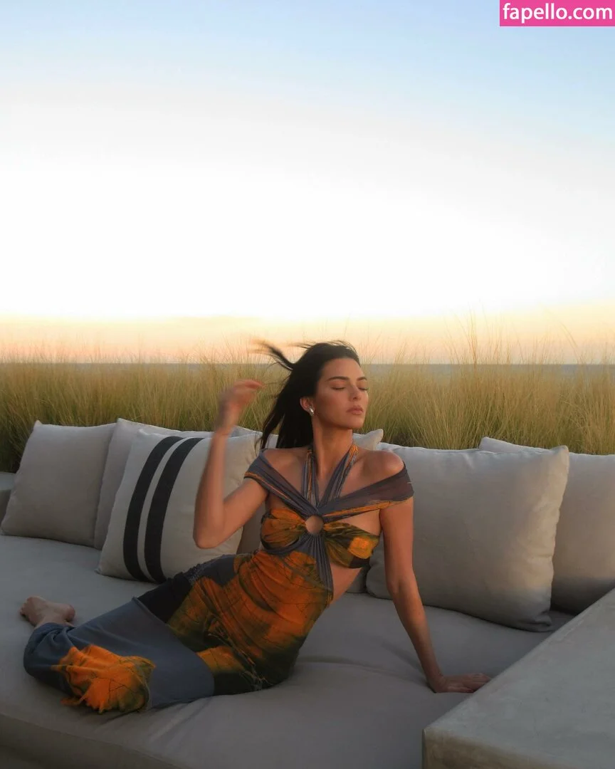 Kendall Jenner Onlyfans Photo Gallery 