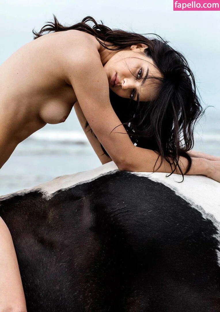 Kendall Jenner Onlyfans Photo Gallery 