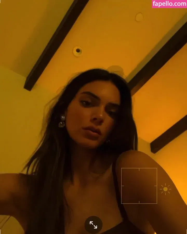 Kendall Jenner Onlyfans Photo Gallery 