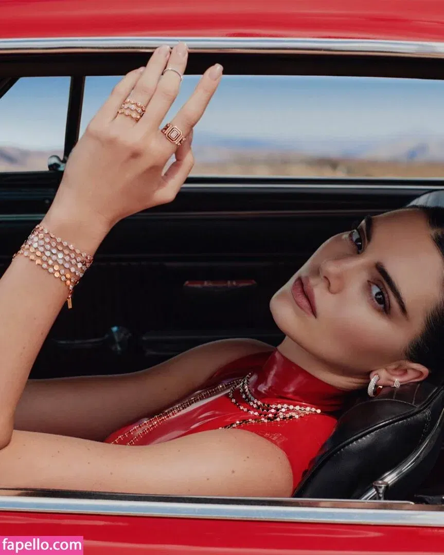 Kendall Jenner Onlyfans Photo Gallery 