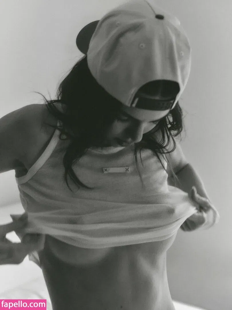 Kendall Jenner Onlyfans Photo Gallery 