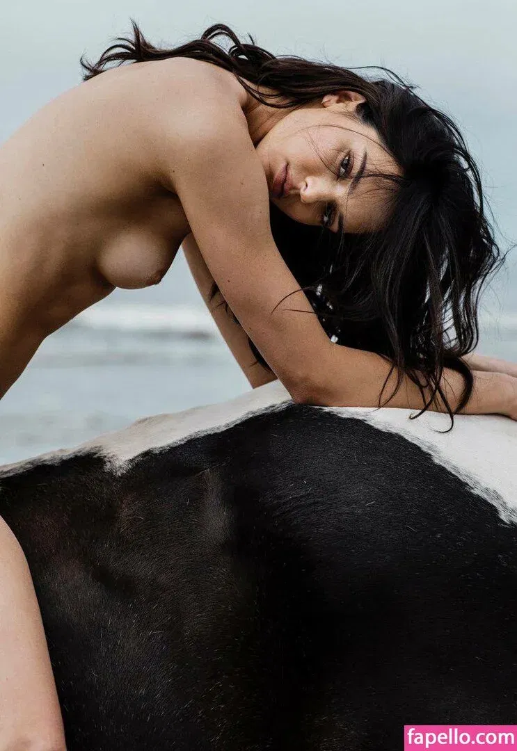 Kendall Jenner Onlyfans Photo Gallery 