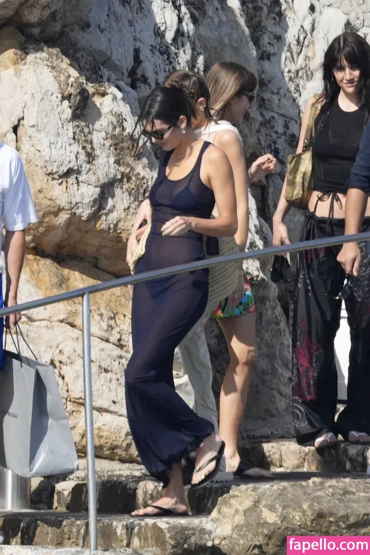 Kendall Jenner Onlyfans Photo Gallery 