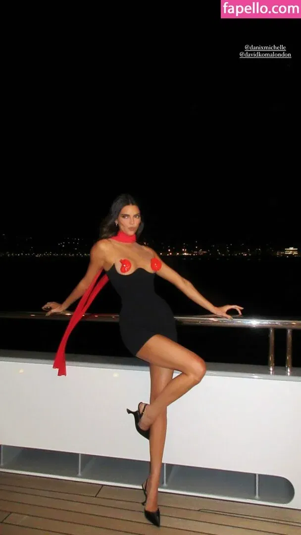 Kendall Jenner Onlyfans Photo Gallery 