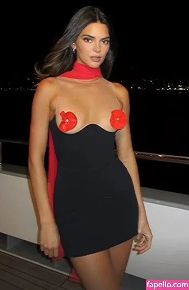 Kendall Jenner Onlyfans Photo Gallery 