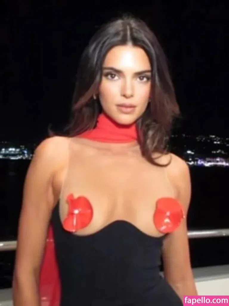 Kendall Jenner Onlyfans Photo Gallery 