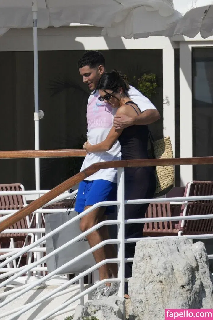 Kendall Jenner Onlyfans Photo Gallery 