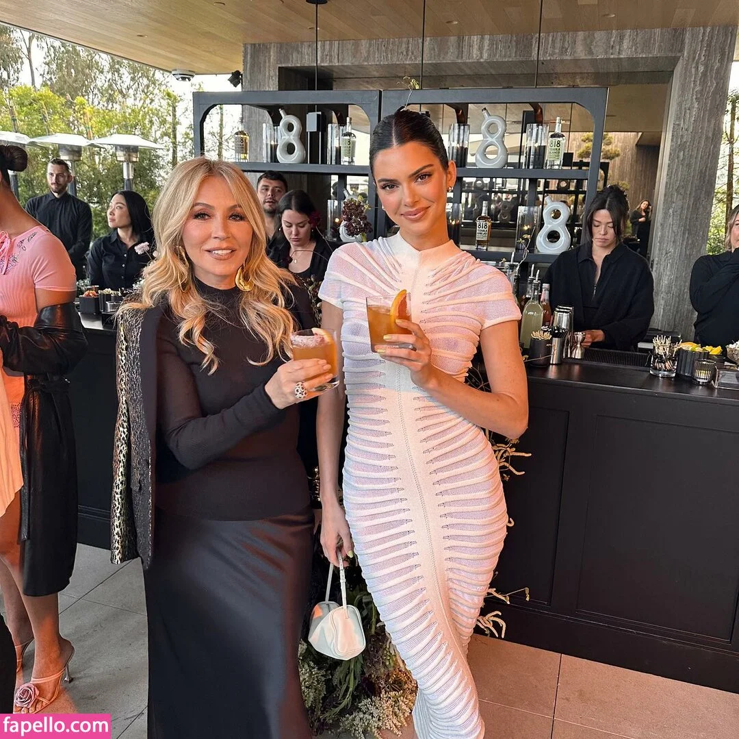 Kendall Jenner Onlyfans Photo Gallery 