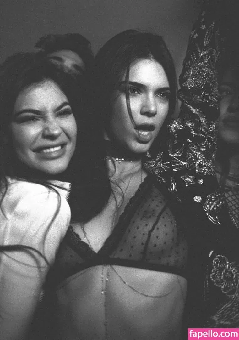 Kendall Jenner Onlyfans Photo Gallery 