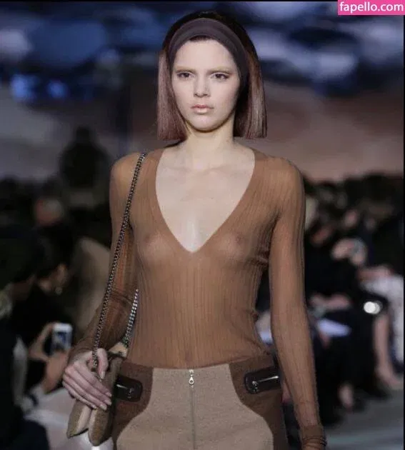 Kendall Jenner Onlyfans Photo Gallery 