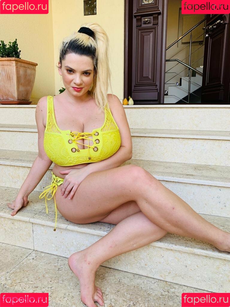 kittycute89 Onlyfans Photo Gallery 