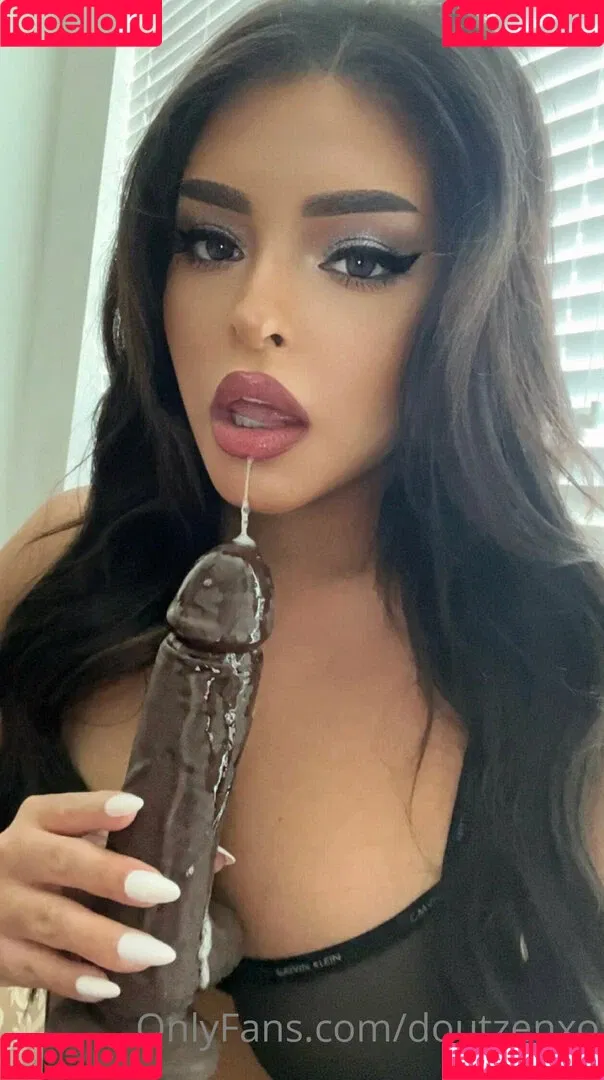 doutzenxo Onlyfans Photo Gallery 