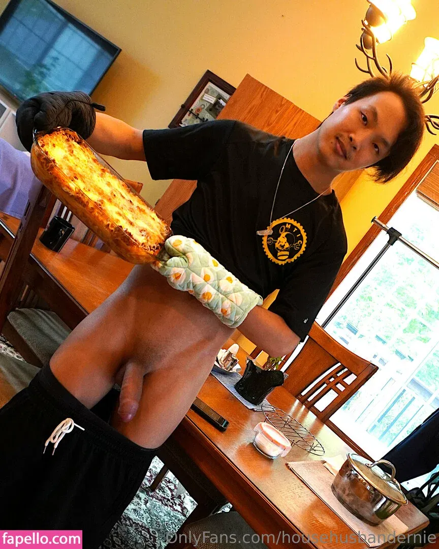 househusbandernie Onlyfans Photo Gallery 